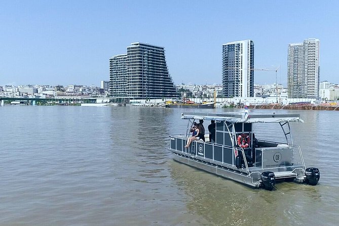 2 hours / Sightseeing Boat cruise Drinks Included - Five things to know before booking