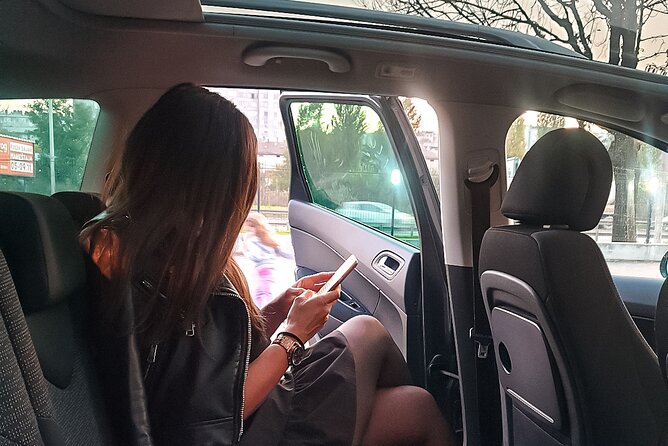 Airport Transfer in Belgrade, Serbia - The booking process and WhatsApp contact