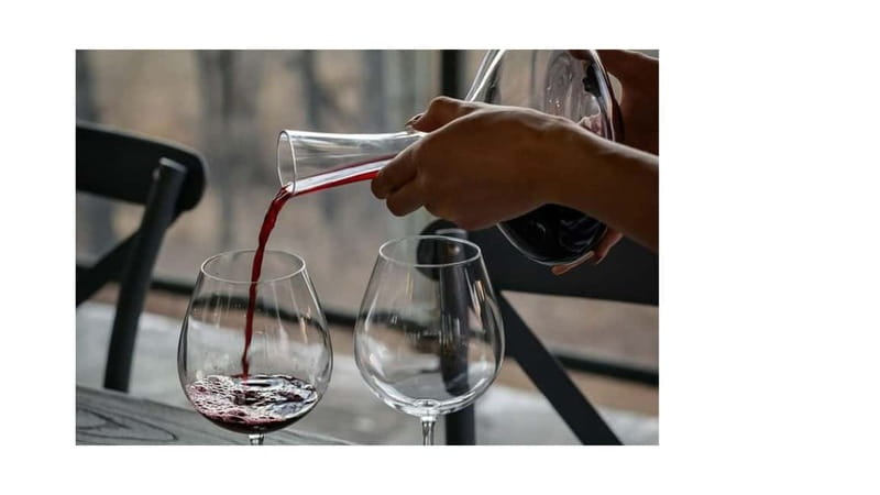 Belgrade: 3-Hour Walking Local Wine Tasting Tour - What the food adds to the tasting