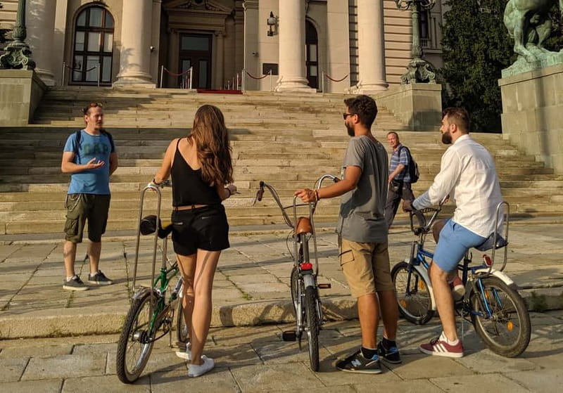 Belgrade Bike tour - Student Park and Dorćol in quick succession