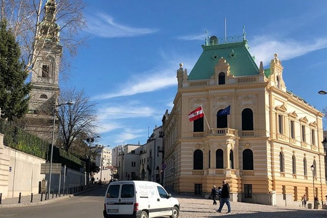 Belgrade City Tour and Avala Mountain - Guide Goran and the value of private commentary