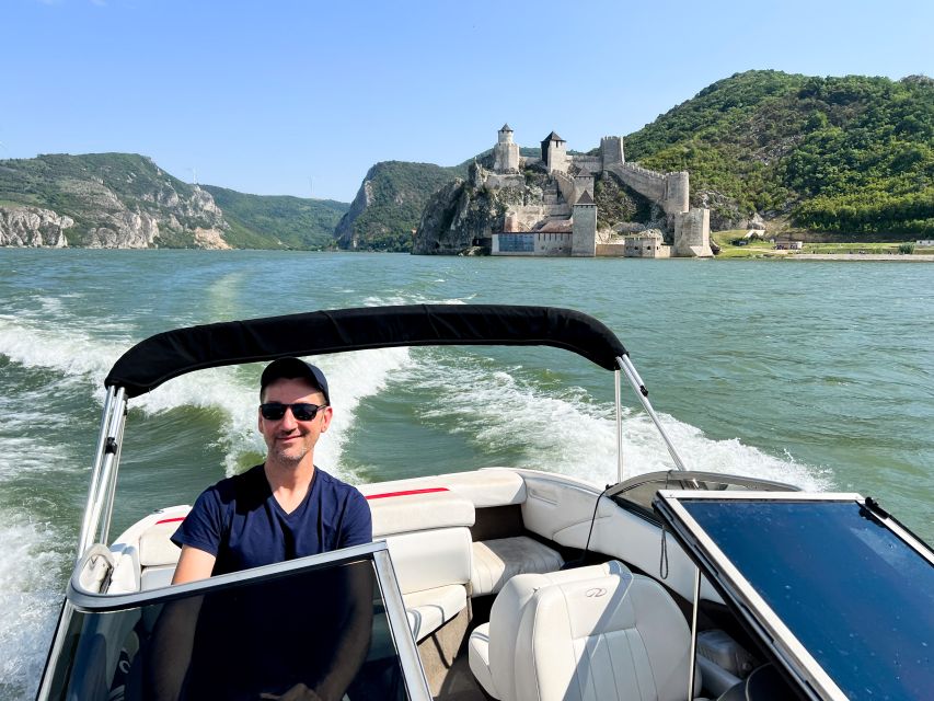 Belgrade: Golubac Fortress with Iron Gate Speed Boat Ride - Golubac Fortress: towers above the Danube