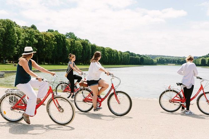 Belgrade Island Bike Tour - Old town streets and the riverfront