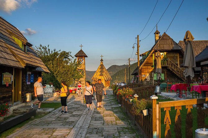 Belgrade: Mokra Gora, Šargan 8, Drina river house Full Day Tour - What happens from November through March
