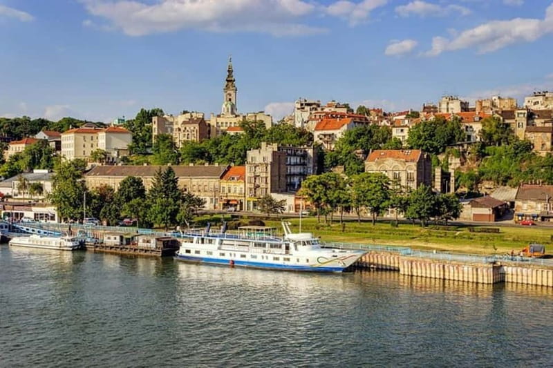 Belgrade : Old Town Walking Tour With A Guide - Students’ Square and Belgrade’s scholarly side