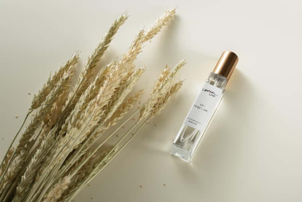 Belgrade: Perfume-Making Workshop with 10ml Bottle - Learning the three layers of a perfume