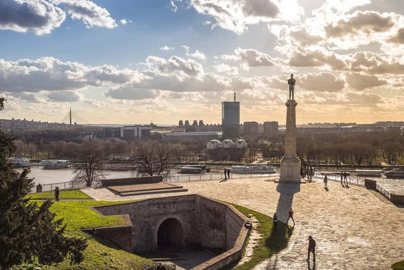 Belgrade: Shared Group or Private Guided Walking Tour - From Nikola Pašić Square to Hotel Moskva