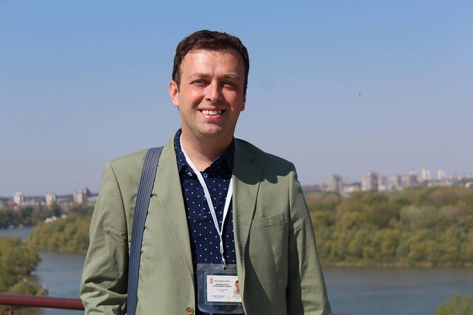 Belgrade Walking Tour in French - Republic Square, the best place to begin