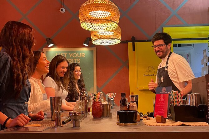 Cocktail Workshop in the heart of Belgrade - A host who keeps the class friendly and professional