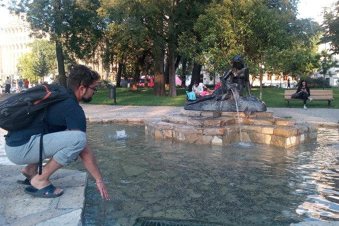 Cycling the parks, ride through the ages - Pionirski Park: Royal Palaces in the City Center