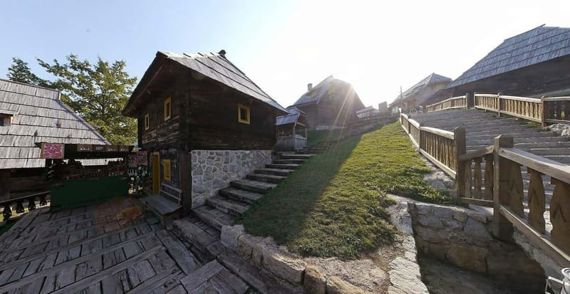 From Belgrade: Sargan 8 Railway and Wooden City 1 Day Tour - Riding the Sargan 8 Railway through Mokra Gora