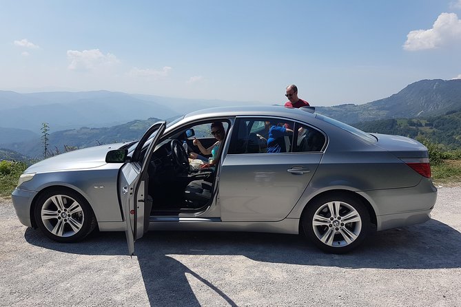 Mokra Gora toure with a Šargan 8 train ride - A photo stop at the Drina River House
