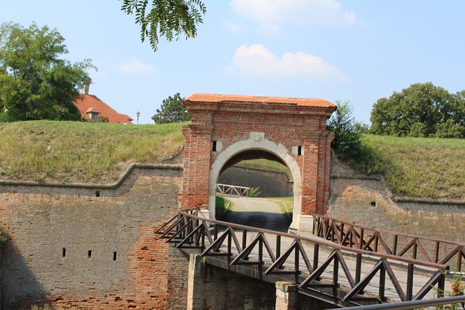 Novi Sad and Sremski Karlovci private tour with wine tasting - What the private vehicle adds