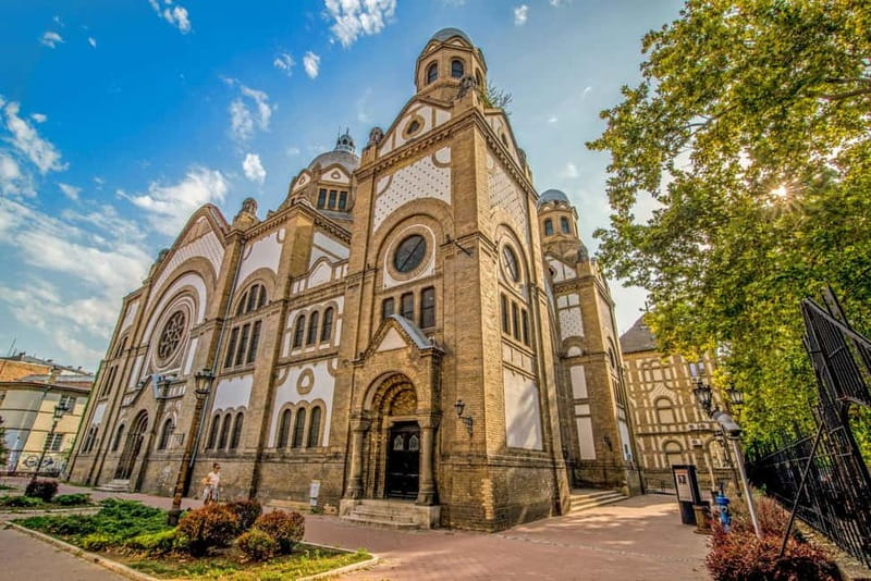 Novi Sad: Walking Tour city center and Petrovaradin Fortress - A smart first look at Novi Sad