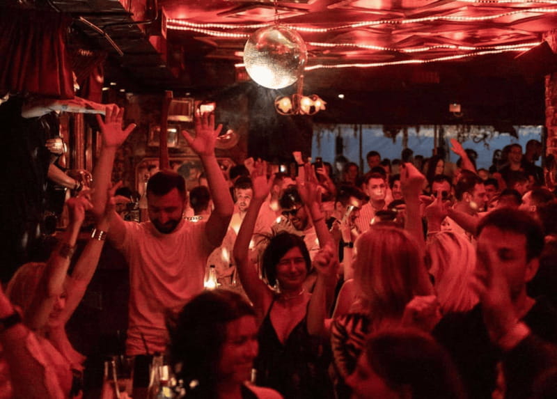 RePlay Pub Crawl in Belgrade - The Club Finale: Dancing and Included Entry