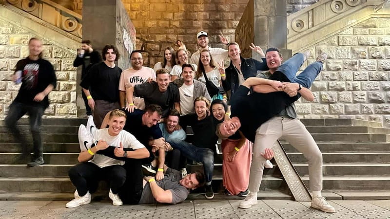 RePlay Pub Crawl in Belgrade - The First Bar: Free Drinks and Local Customs