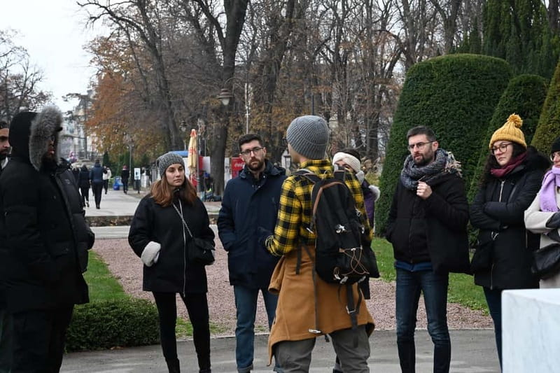 Walking Tour in Belgrade - Republic Square gives you an easy starting point
